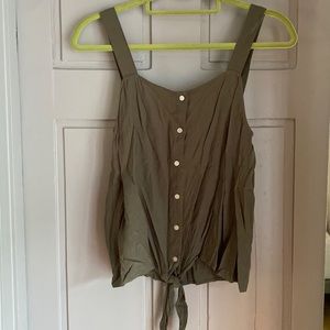 Button tank top